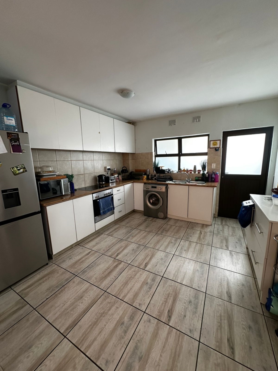 2 Bedroom Property for Sale in Heathfield Western Cape